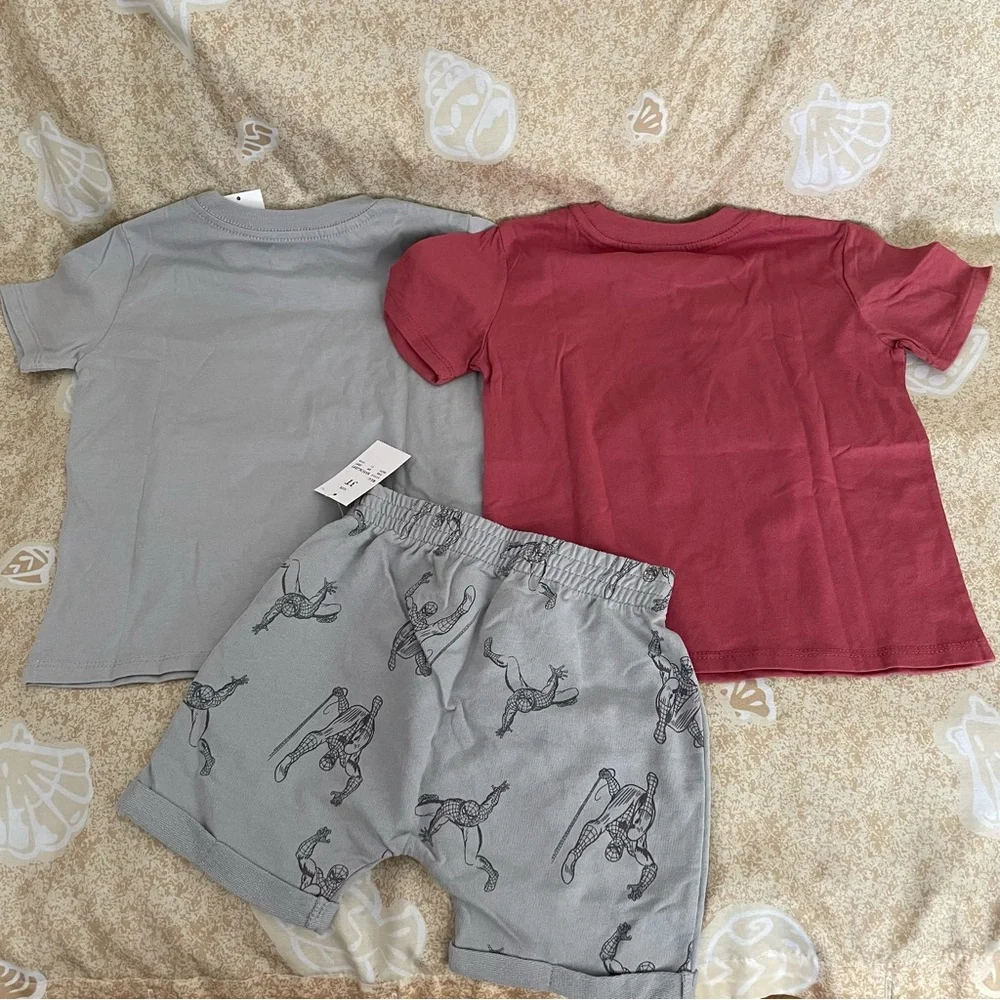 Toddler Boys' 3 piece Marvel Spider Man Top and Bottom Set Size 3T